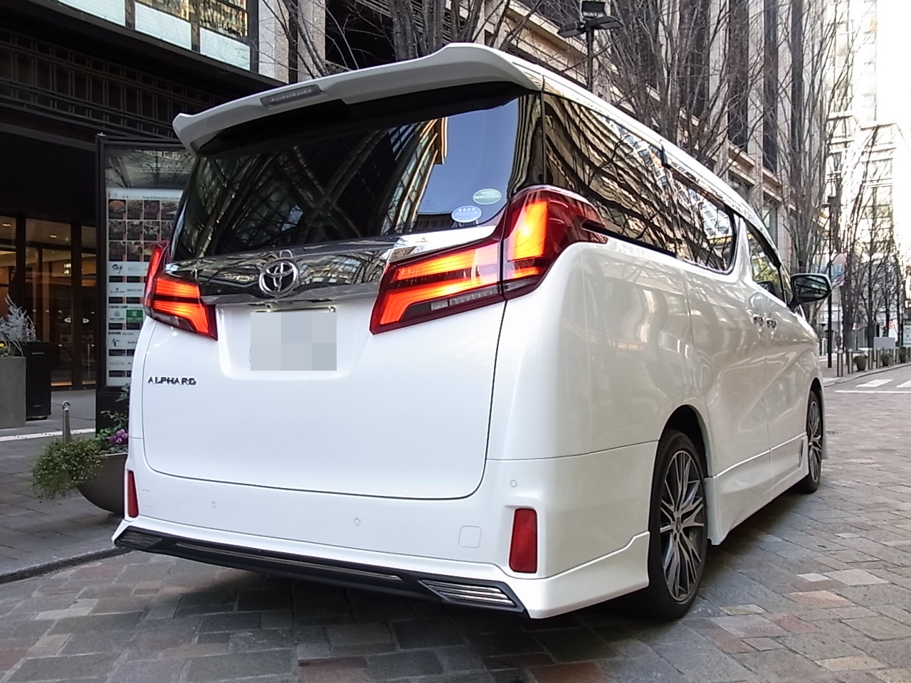 拡散依頼】アルファード2.5SC白パール・TRDエアロ19AW 詐欺被害 越谷市周辺 | 自動車盗難情報局